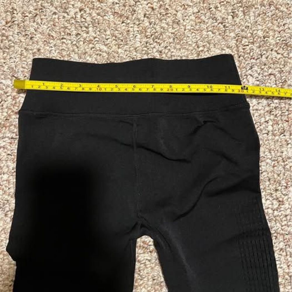 Fabletics SculptKnit Black Leggings Size Large